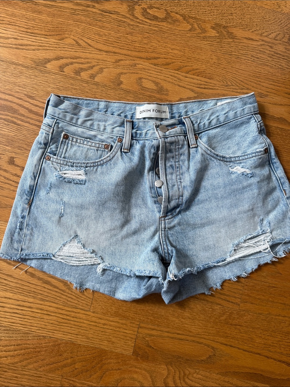 Aritzia Denim Forum ExBoyfriend Short Sz 27 Cutoff Distressed Button Fly Organic
